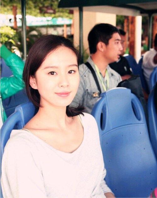 娱乐吃瓜女星加好友,吃瓜女星神秘好友曝光，揭秘背后故事